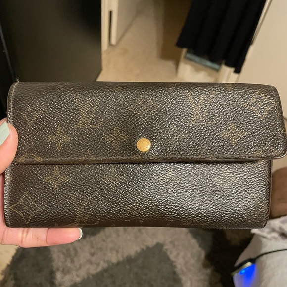 Louis Vuitton Handbags - Authentic vintage Louis Vuitton Wallet